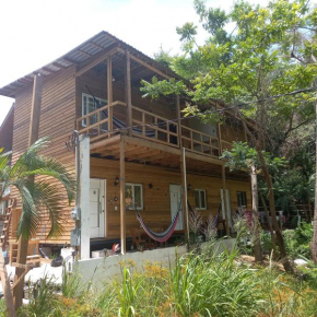 ONAT CARIBE HOSTEL West end